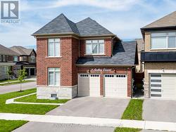9 SEEDLING CRESCENT Whitchurch-Stouffville, ON L4A 4V4