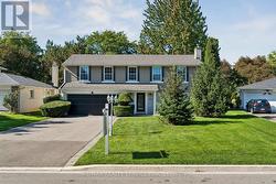 16 MALVERN COURT Brampton, ON L6W 1H1