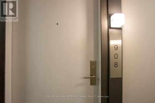 908 - 318 RICHMOND STREET W , Toronto, Ontario M5V 1X2 3
