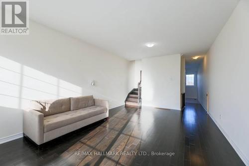 3757A ST CLAIR AVENUE E , Toronto, Ontario M1M 0C8 3