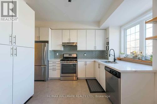 3757A ST CLAIR AVENUE E , Toronto, Ontario M1M 0C8 4