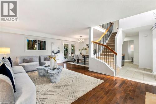 2161 Devlin Drive, Burlington, ON 