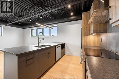 3850 DOUGALL Unit# 208 , Windsor, Ontario N9G 1X2 2