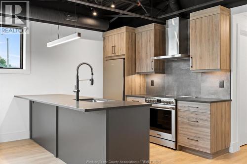 3850 DOUGALL Unit# 208 , Windsor, Ontario N9G 1X2 3
