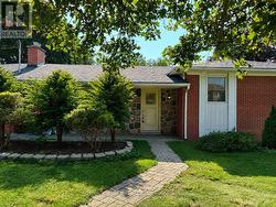 MAIN FLOOR - 86 HAMILTON DRIVE Newmarket, ON L3Y 3E8