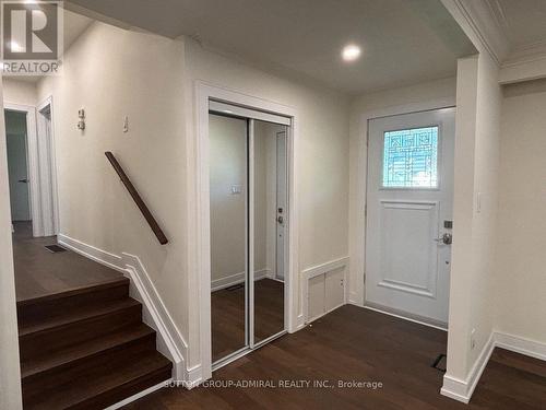 MAIN FLOOR - 86 HAMILTON DRIVE , Newmarket, Ontario L3Y 3E8 5