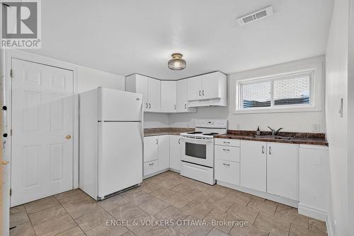 793 Trojan Avenue, Ottawa, ON 