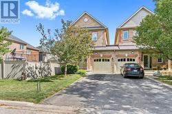 19 GOLDHAM WAY Halton Hills, ON L7G 0B2