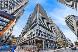 1011 NT - 99 BROADWAY AVENUE Toronto, ON M4P 0E3