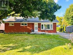 11 MARCHANT STREET Aylmer, ON N5H 1V5