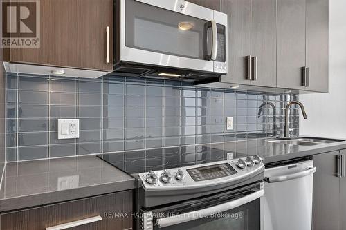 PH 06 - 2200 LAKE SHORE BOULEVARD W , Toronto, Ontario M8V 1A4 4