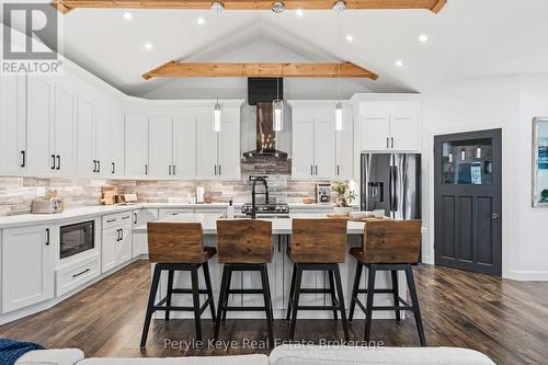 1056 XAVIER STREET  Gravenhurst (Morrison), ON P0E 1G0