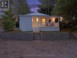 37 WOODSTOCK AVENUE Norfolk, ON N0E 1M0
