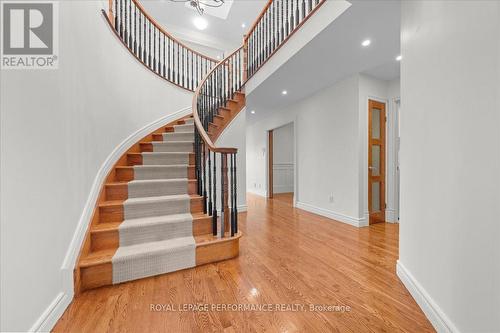 4 WELLSMERE COURT , Ottawa, Ontario K2E 8C2 3