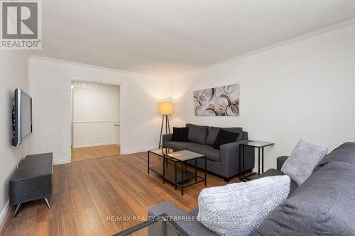 5081 Brady Avenue, Burlington, ON 