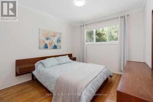 5081 Brady Avenue, Burlington, ON 