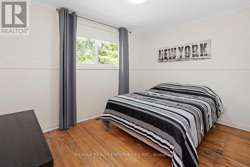 5081 Brady Avenue, Burlington, ON 