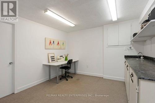 5081 Brady Avenue, Burlington, ON 