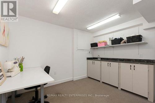 5081 Brady Avenue, Burlington, ON 