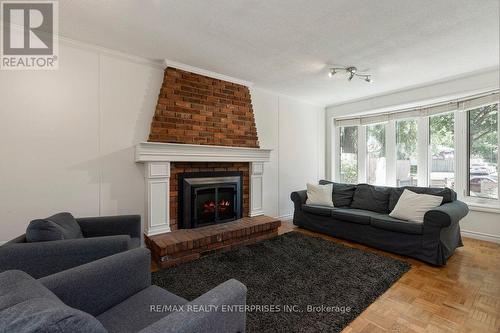 5081 Brady Avenue, Burlington, ON 