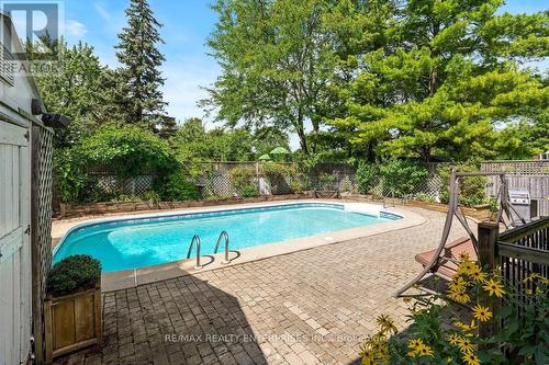 5081 Brady Avenue, Burlington, ON 