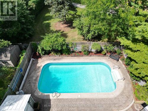5081 Brady Avenue, Burlington, ON 
