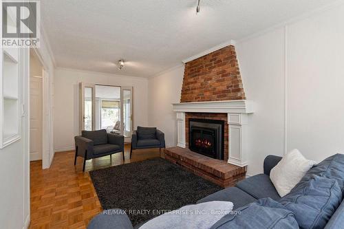 5081 Brady Avenue, Burlington, ON 