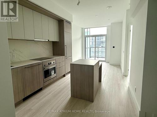 704 - 6 GREENBRIAR ROAD , Toronto, Ontario M2K 0H6 2