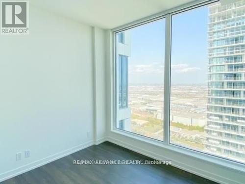 5103 - 898 PORTAGE PARKWAY , Vaughan, Ontario L4K 0J6 4