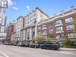 209 - 18 BEVERLEY STREET Toronto, ON M5T 3L2