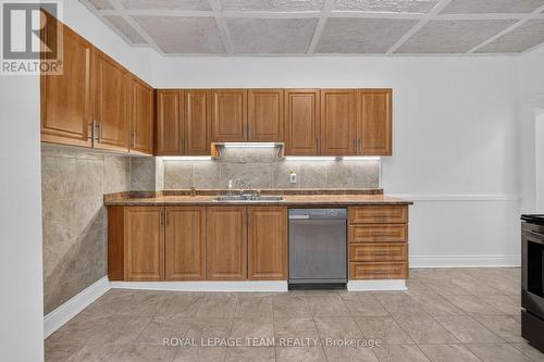 Kitchen - 109 Florence Street, Ottawa, ON 