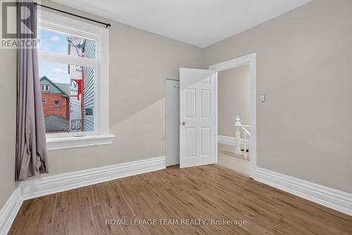 Bedroom - 109 Florence Street, Ottawa, ON 