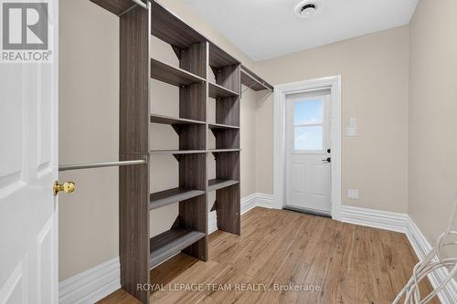 Closet - 109 Florence Street, Ottawa, ON 