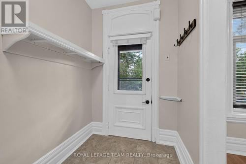 Foyer - 109 Florence Street, Ottawa, ON 