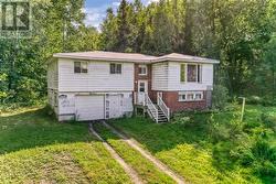 1771 Nepewassi Lake Estaire, ON P3E 4N1