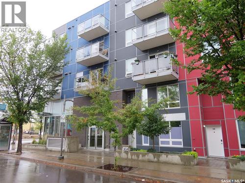 404 404 C AVENUE S  Saskatoon, SK S7M 5M9
