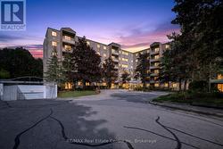 103 - 93 WESTWOOD ROAD Guelph (Willow West/Sugarbush/West Acres), ON N1H 7J7