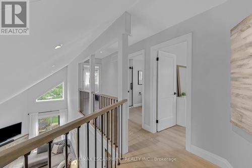 Loft with 2 bedrooms and a full Bath - 4014 Jarvis Crescent, Burlington, ON 