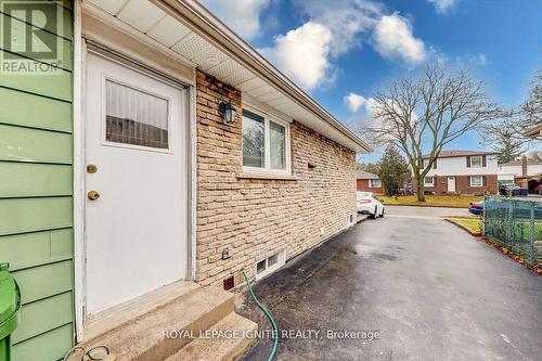 BSMT - 38 LORADEEN CRESCENT , Toronto, Ontario M1B 1T8 3