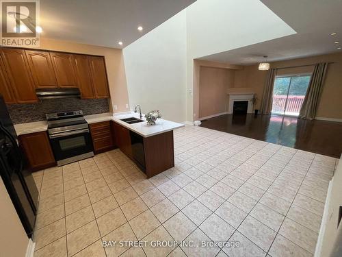 220 YORKLAND STREET , Richmond Hill, Ontario L4S 1A2 3