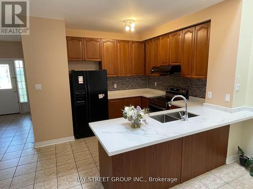 220 YORKLAND STREET , Richmond Hill, Ontario L4S 1A2 5