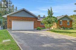 132 GREY STONE DRIVE Ottawa, ON K0A 1L0