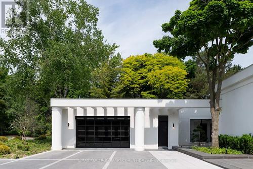 45 PARK LANE CIRCLE , Toronto, Ontario M3C 2N3 3