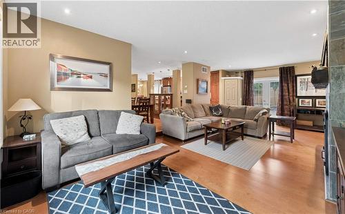 373 Forestlawn Road, Waterloo, ON 