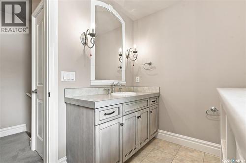 719 14Th Street E, Saskatoon, SK 