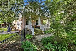 102 WALNUT STREET  London North (North N), ON N6H 1C4
