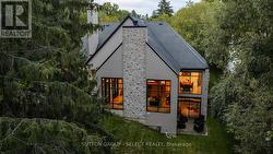 6 - 756 RIVERSIDE DRIVE  London North (North Q), ON N6H 2S4
