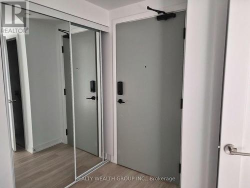3002 - 5105 HURONTARIO STREET , Mississauga, Ontario L4Z 0C9 2