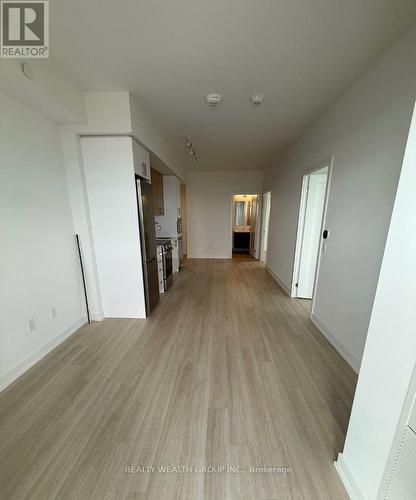 3002 - 5105 HURONTARIO STREET , Mississauga, Ontario L4Z 0C9 4