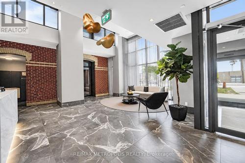 421 - 286 MAIN STREET , Toronto, Ontario M4C 0B3 4